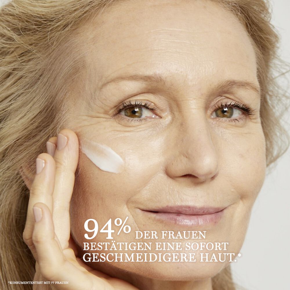 Nutrix Gesichtscreme Skincare Packshot Model