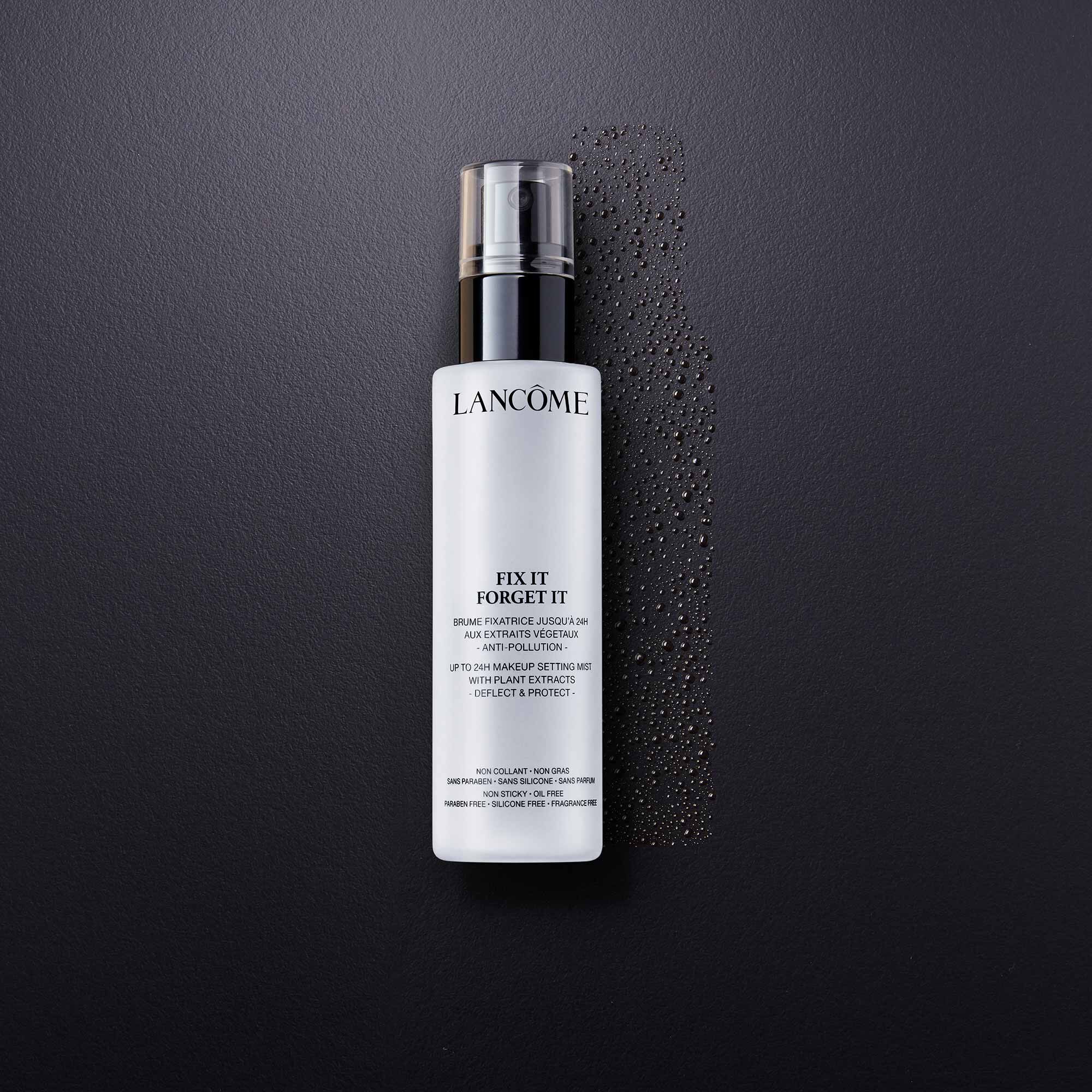 Fix it forget it spray 100 ml auf dunklem Hintergrund