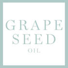 Ein großer Button mit der Aufschrift Grapeseed Oil (Inhaltsstoff)