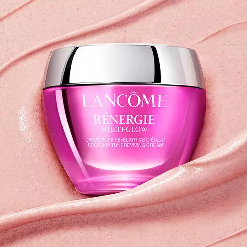 Lancome Renergie Multi-Glow Cream aufliegend auf einer rosefarbenen Creme-Textur