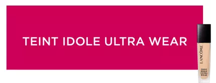 Ein Werbebild fur die Lancome Foundation „Teint Idole Ultra Wear“ auf einem pinken Hintergrund.