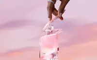 La Vie Est Belle als Geschenk