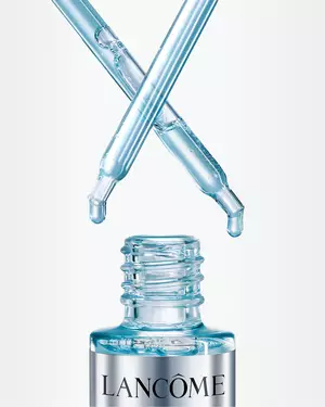 Zoom auf ein Lancome-Serum zur Veranschaulichung