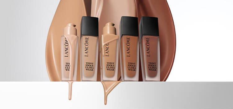 Die verschiedenen Nuancen bzw. Flaschen der Teint Idole Ultra Wear Foundation