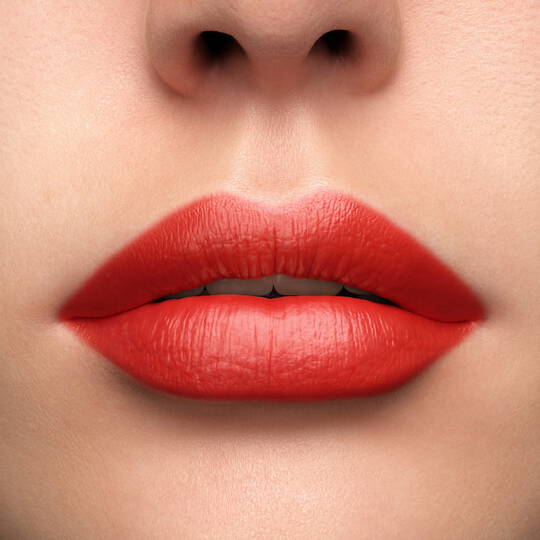 Nahaufnahme von geschminkten Lippen