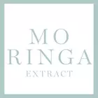Ein großer Button mit der Aufschrift Moringa Extract (Inhaltsstoff)