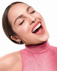 Pores Illustration Lancome