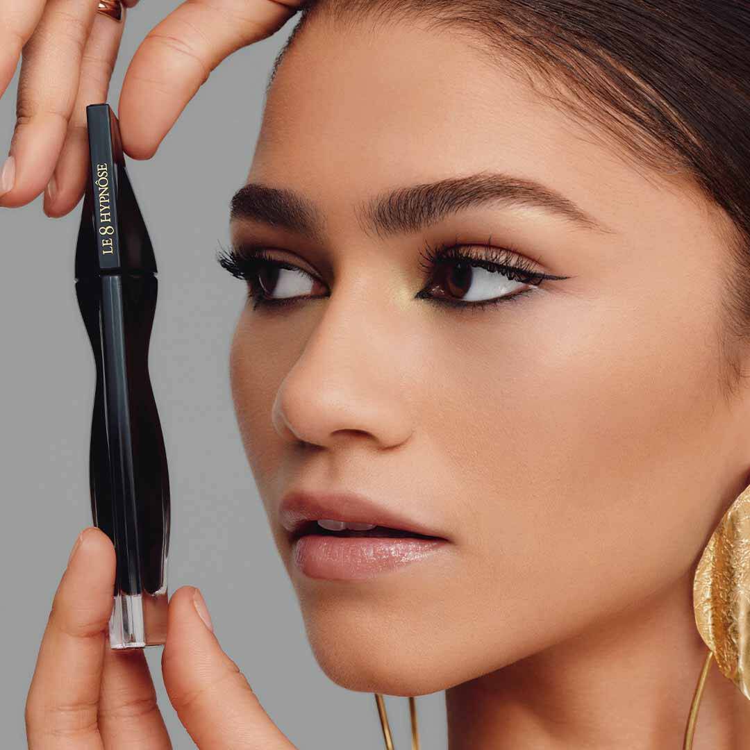Dekoratives Bild von Zendaya mit Mascara