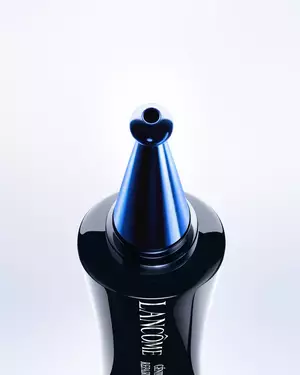 Packshot von Genifique Repair Shot